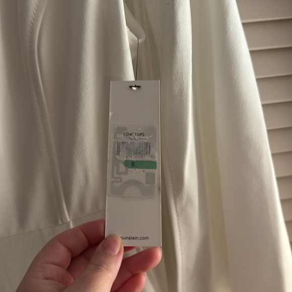 Calvin Klein Women's White Pleated Waist Jumpsuit NWT Flawed Gem! Size 8 - Picture 7 of 9